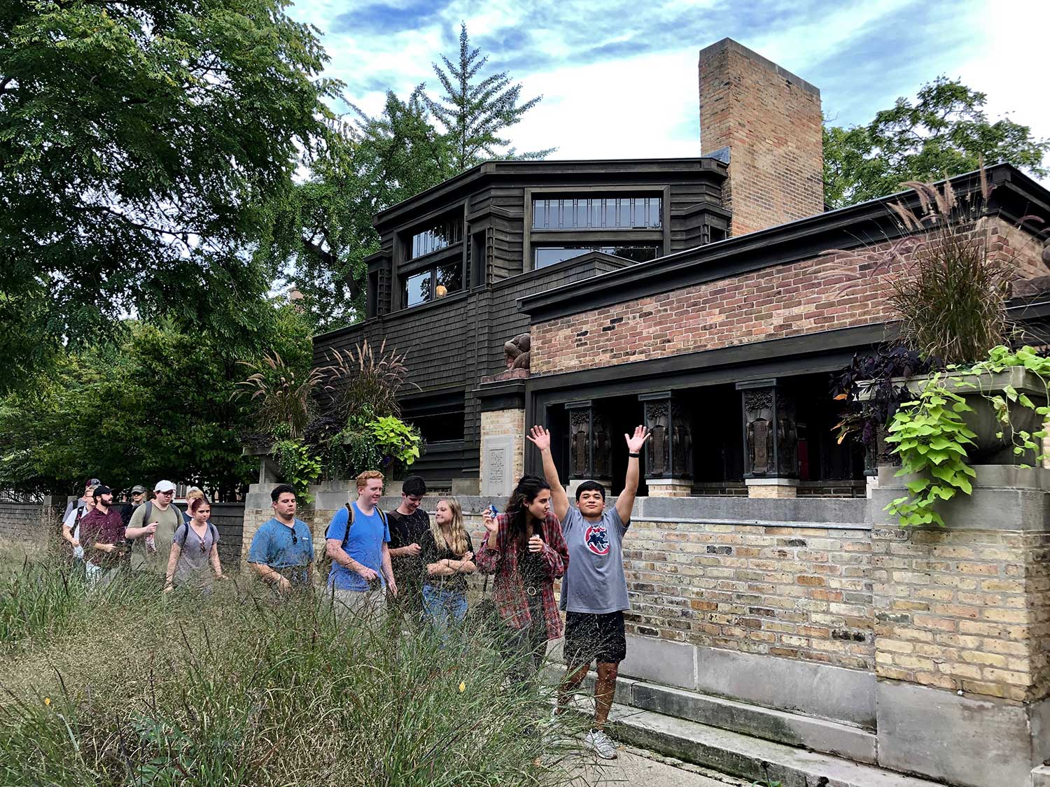 Mississippi State University third-year architecture students at the Robie House and the Frank Lloyd Wright Home and Studio.