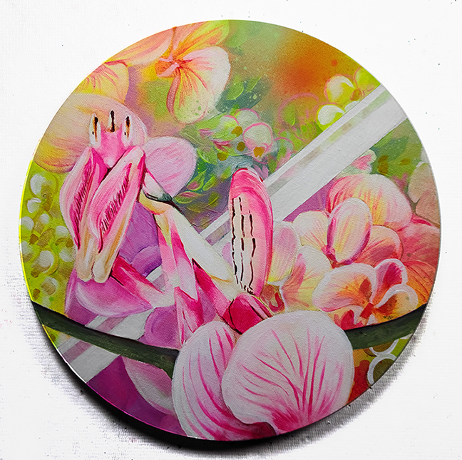 Round painting of pink flowers and an orchid mantis.