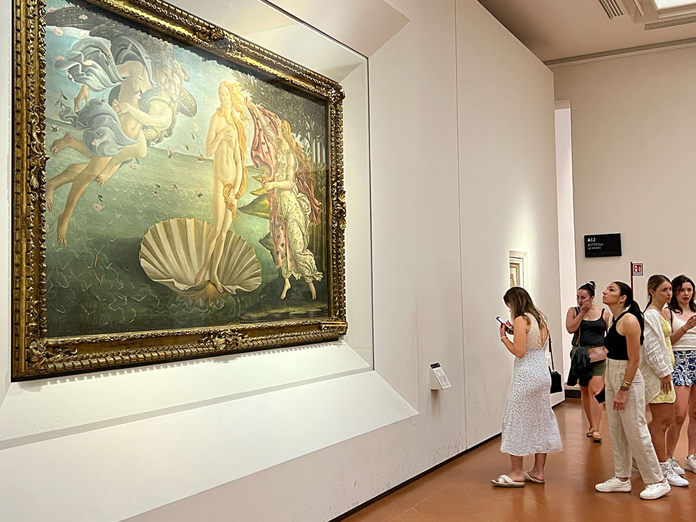 Art students on the Global Game Changers Study Abroad got to visit the Uffizi Gallery in Florence, Italy to view important renaissance artworks like Botticelli’s Birth of Venus.