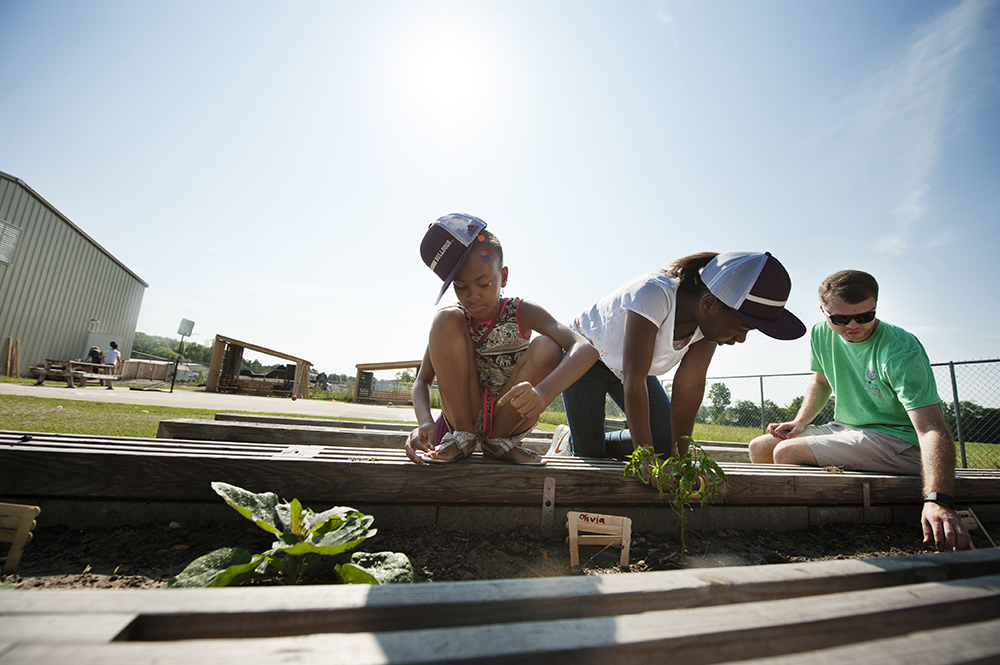 Architecture-BoysGirlsClub_Garden_20160721_M3B2554