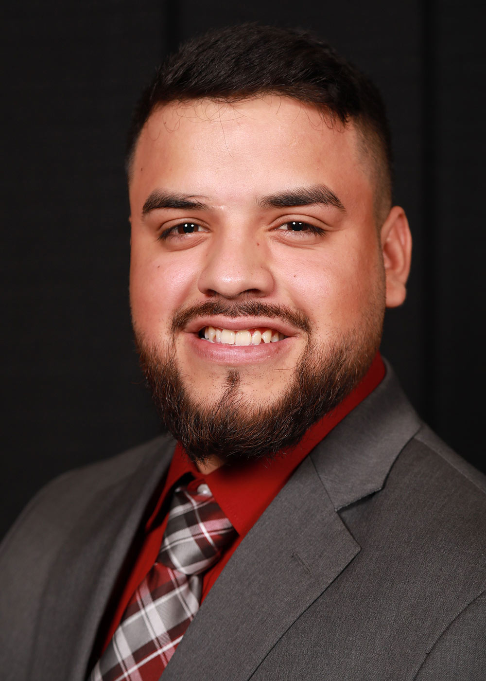 Isaias Mazy headshot