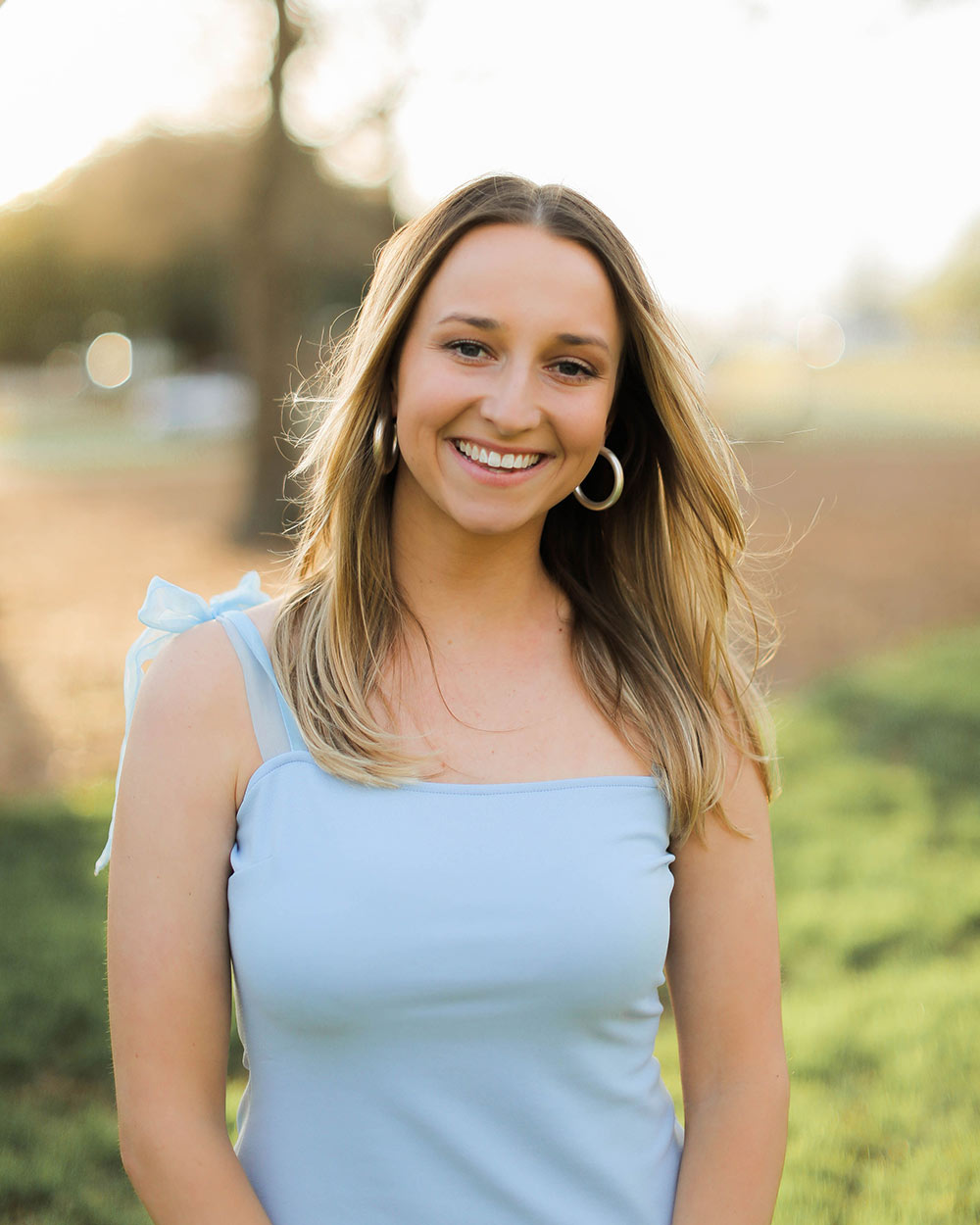 headshot of Carly Shows