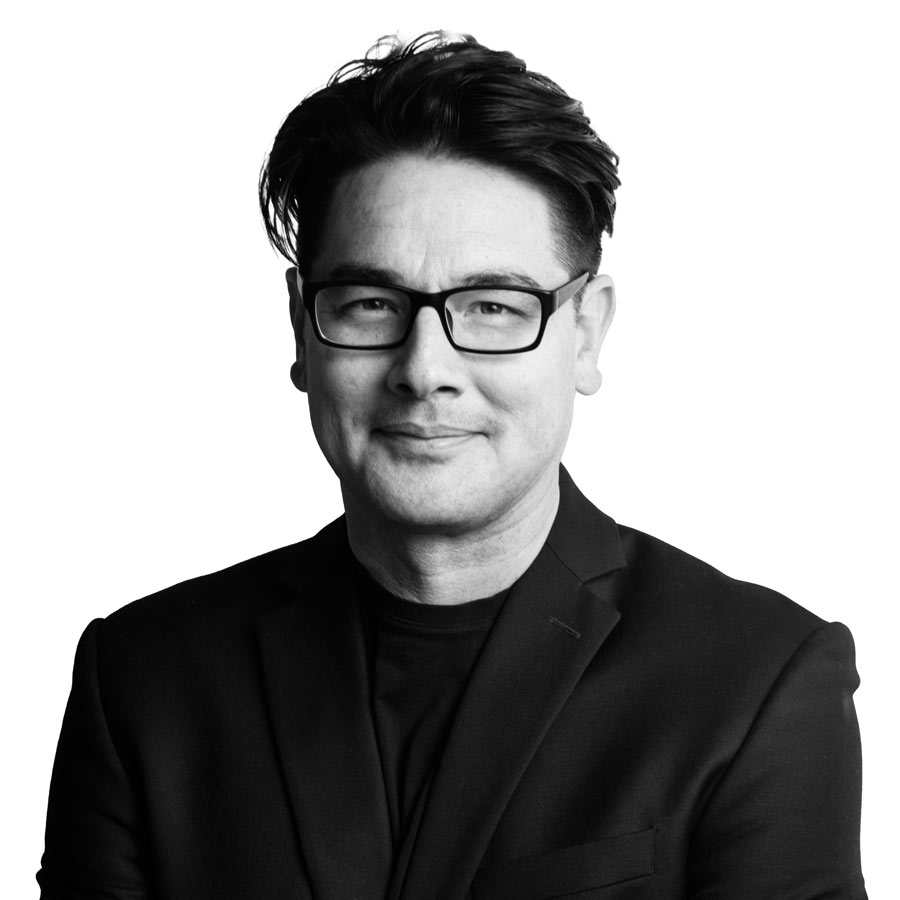 headshot of ERIC HÖWELER